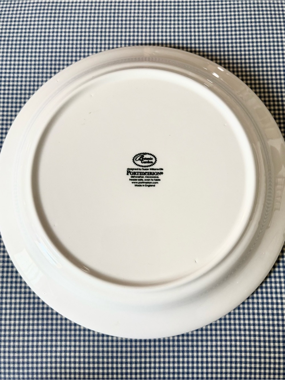 Portmeirion Botanic Garden Amaryllis   salad Plate  NEW never used! - Picture 2 of 7